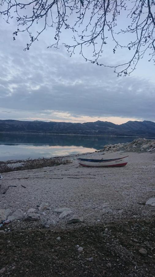 Ali'S Pension Эгридир Экстерьер фото