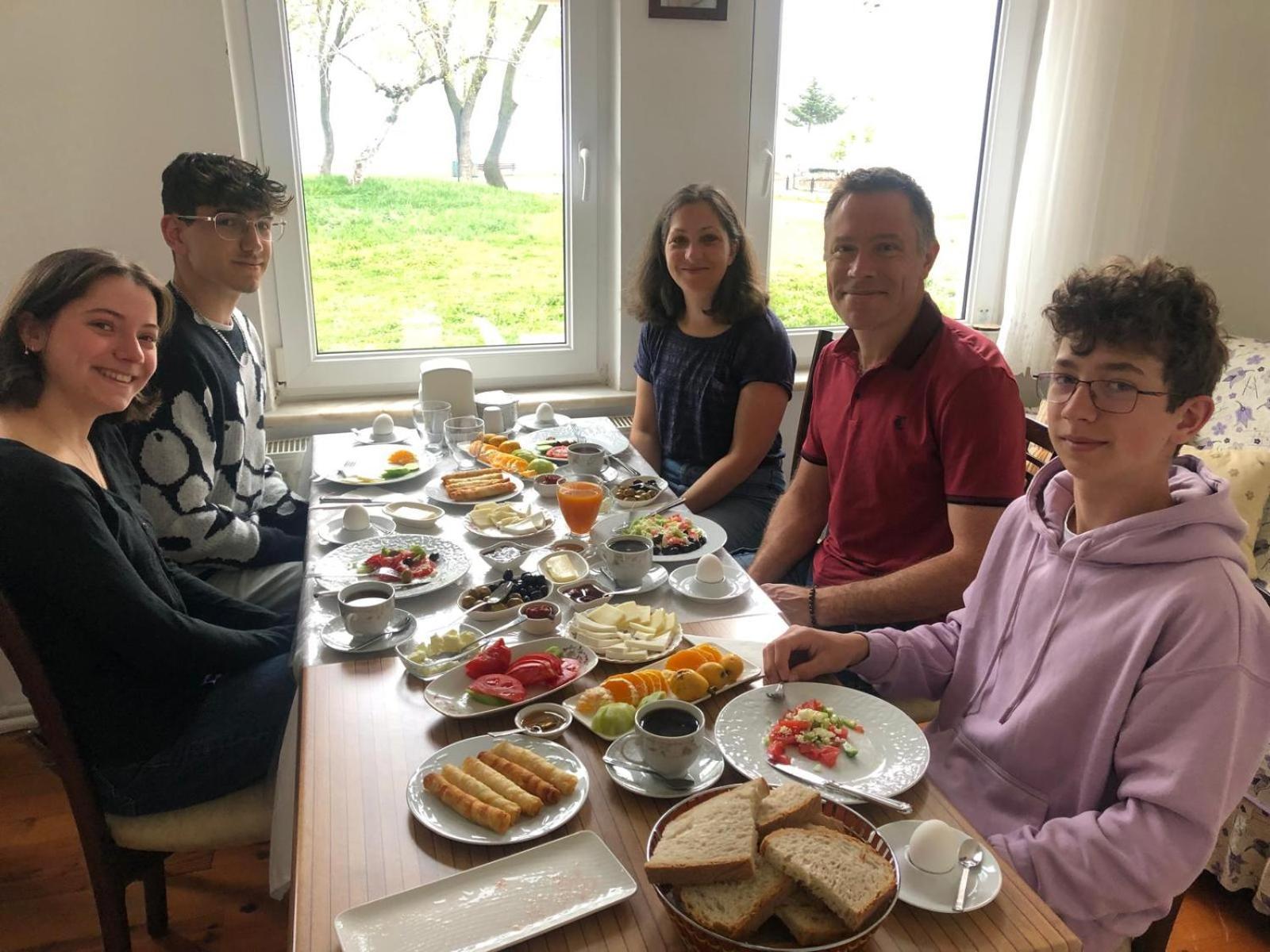 Ali'S Pension Эгридир Экстерьер фото